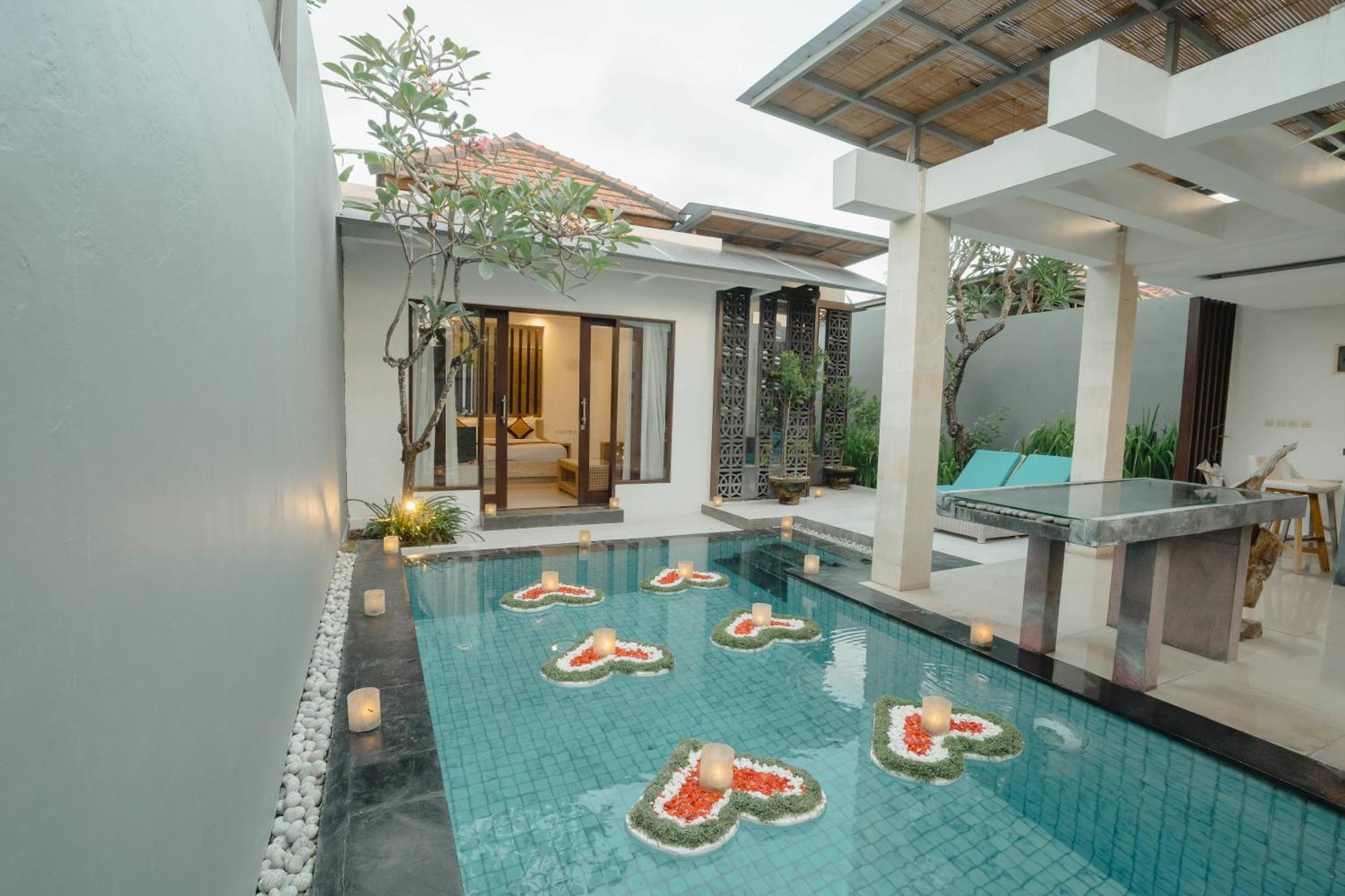 The Tukad Villa Seminyak Exteriör bild